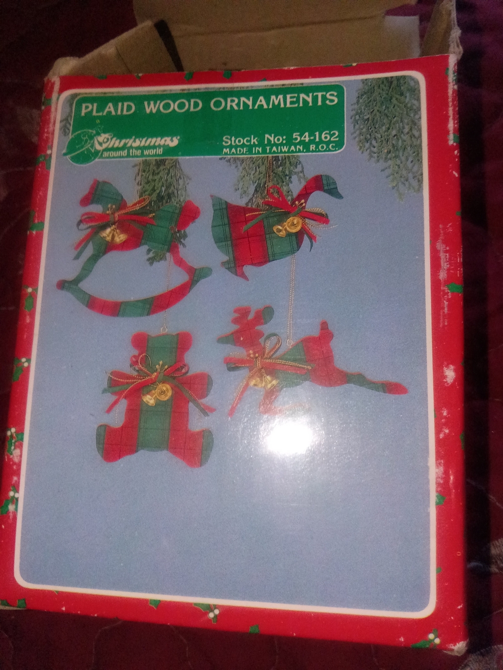 Christmas Plaid Wood Ornaments - Red & Green Holiday Set